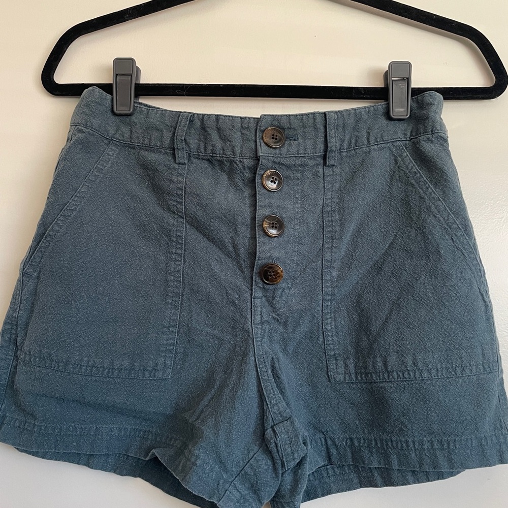 O’Neil Women's Blue Button-Up Linen Shorts